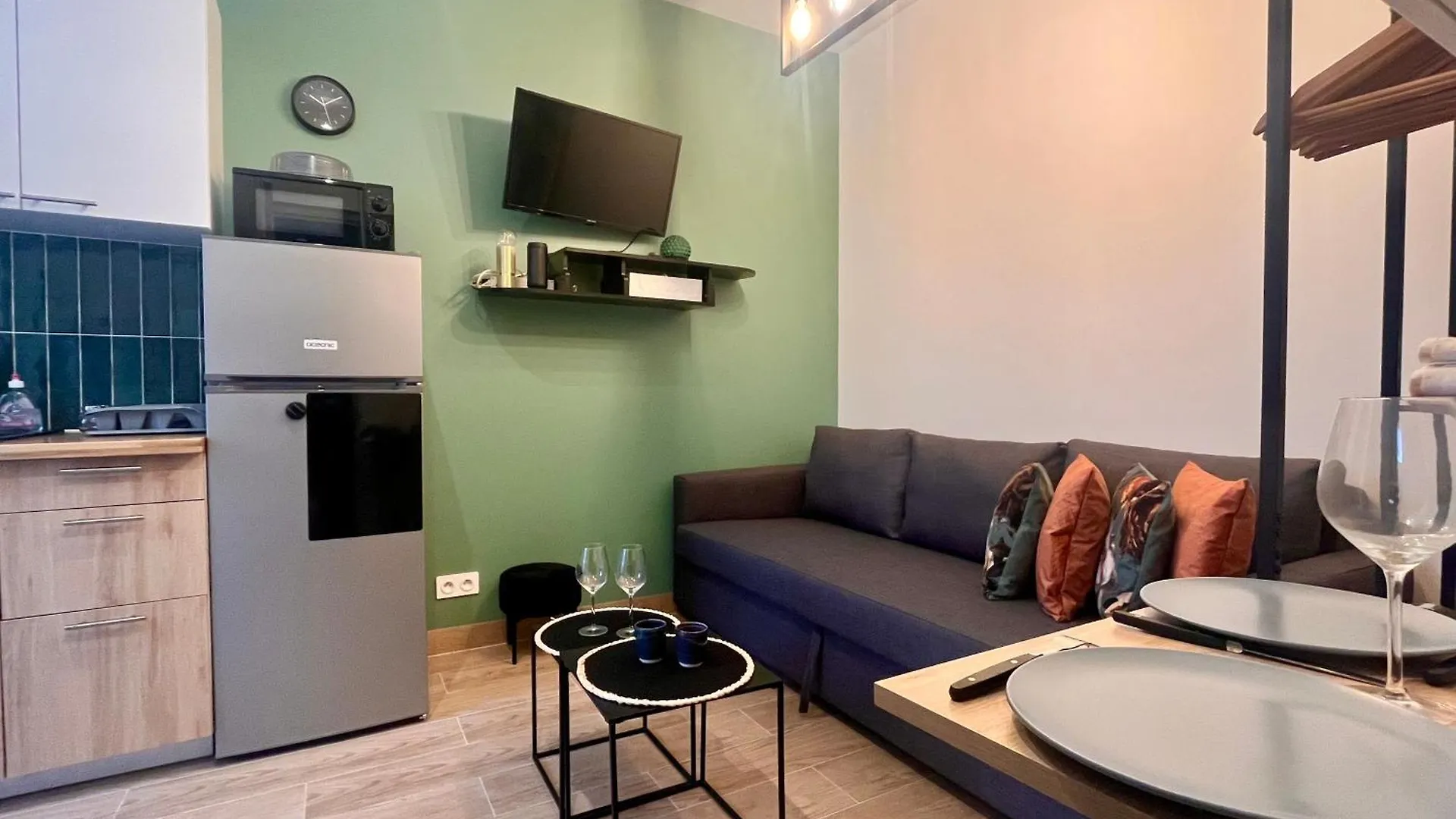 Fully Equipped Studio - 4 Mins From The Metro Paris France