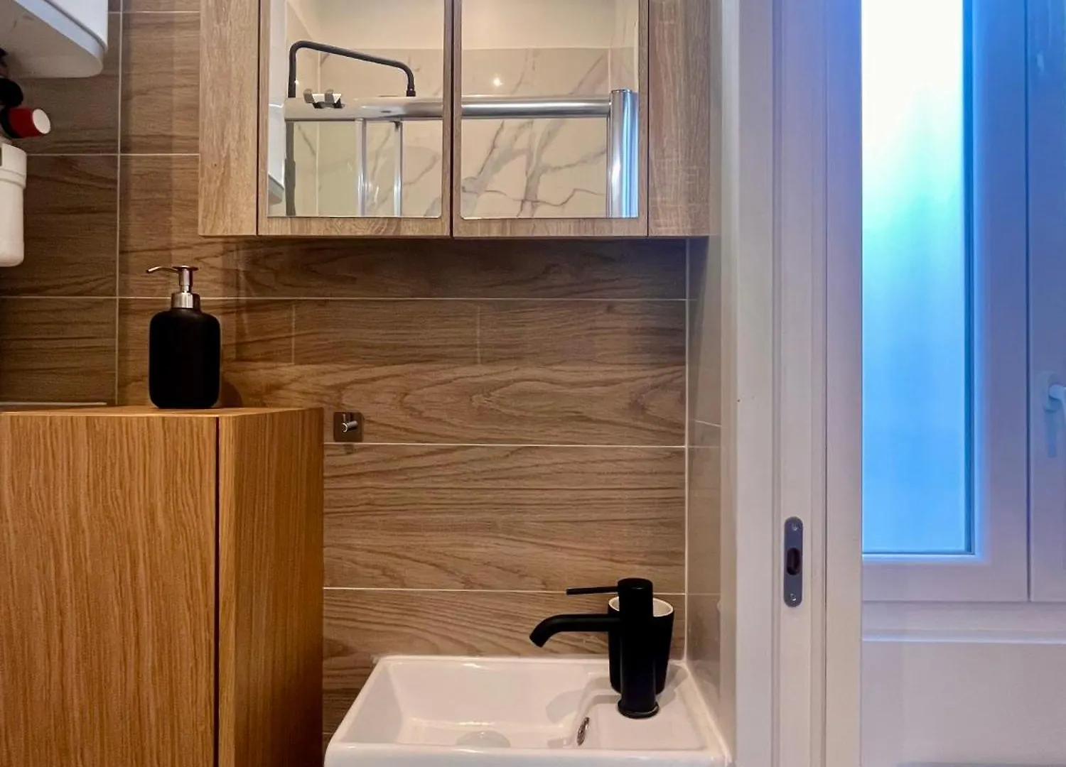 Fully Equipped Studio - 4 Mins From The Metro Paris 0*,  France