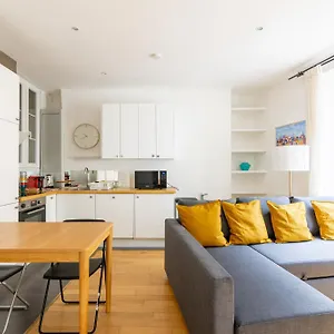 Luxurious 1 Bedroom Republique Vinaigriers Free Netflix Apartment